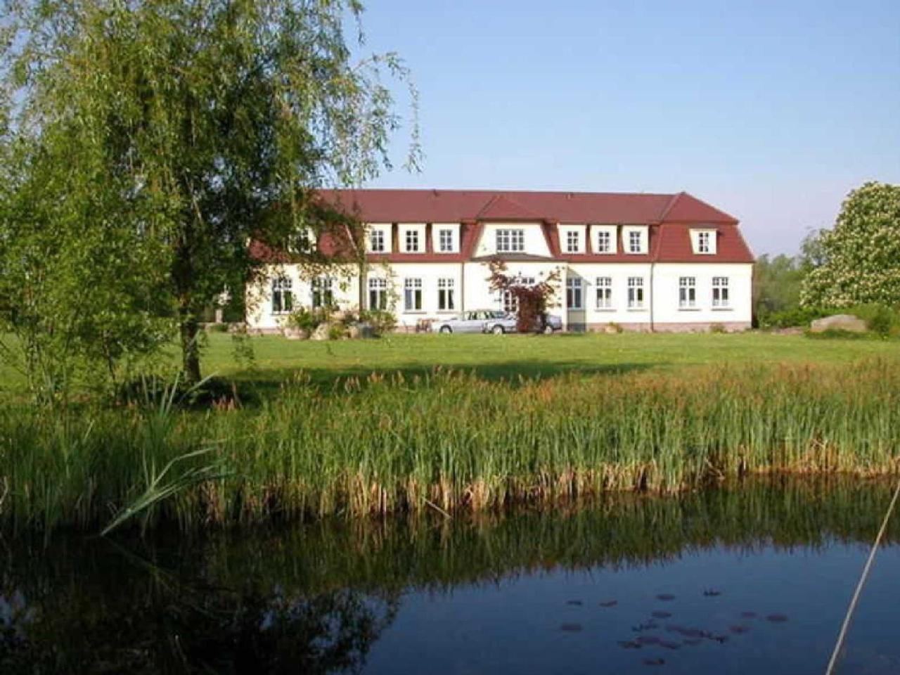 Ferienzimmer Günther Objekt 28985 Villa Rostock